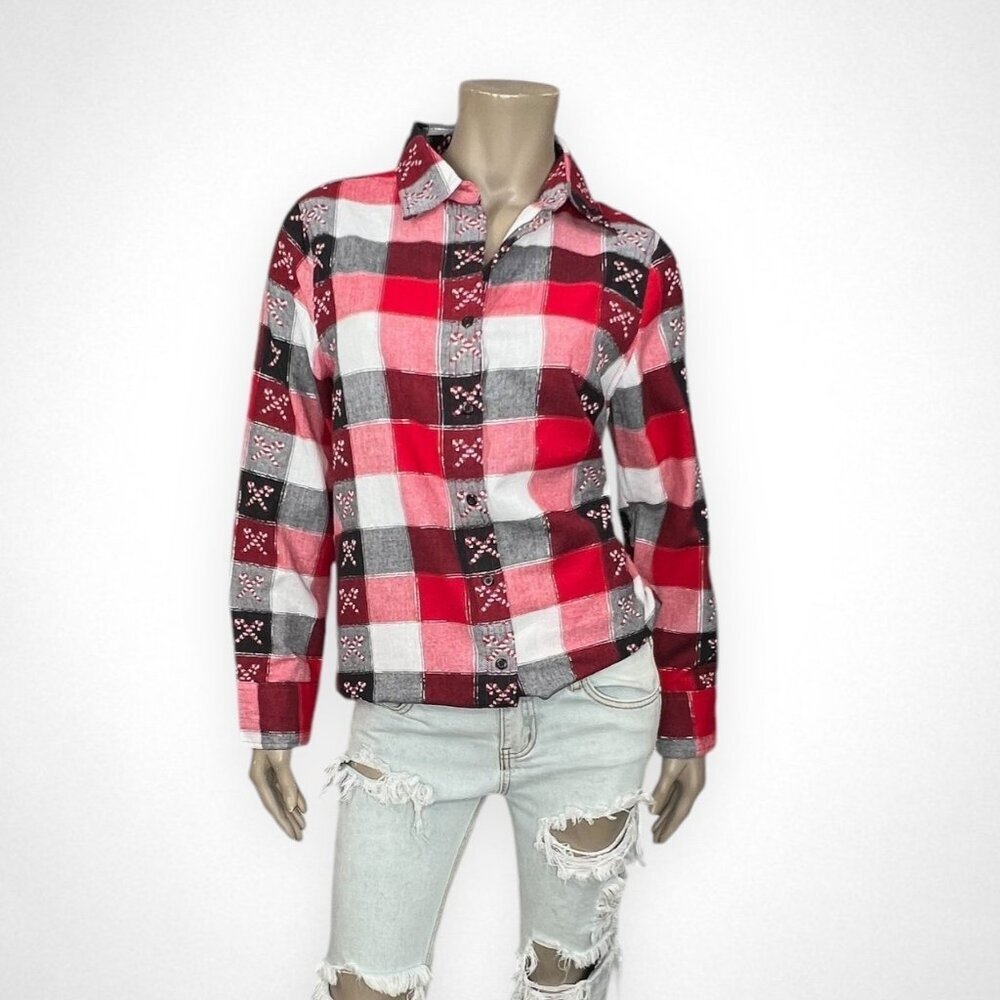 COUNTRY STORE Medium Candy Canes Plaid Button Down Top Holiday Christmas